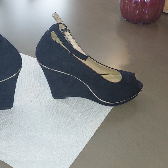 Massimo faux suede wedge heels - Picture 6 of 8